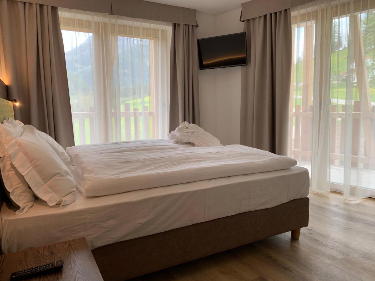 Hotel Miravalle Soraga Extérieur photo