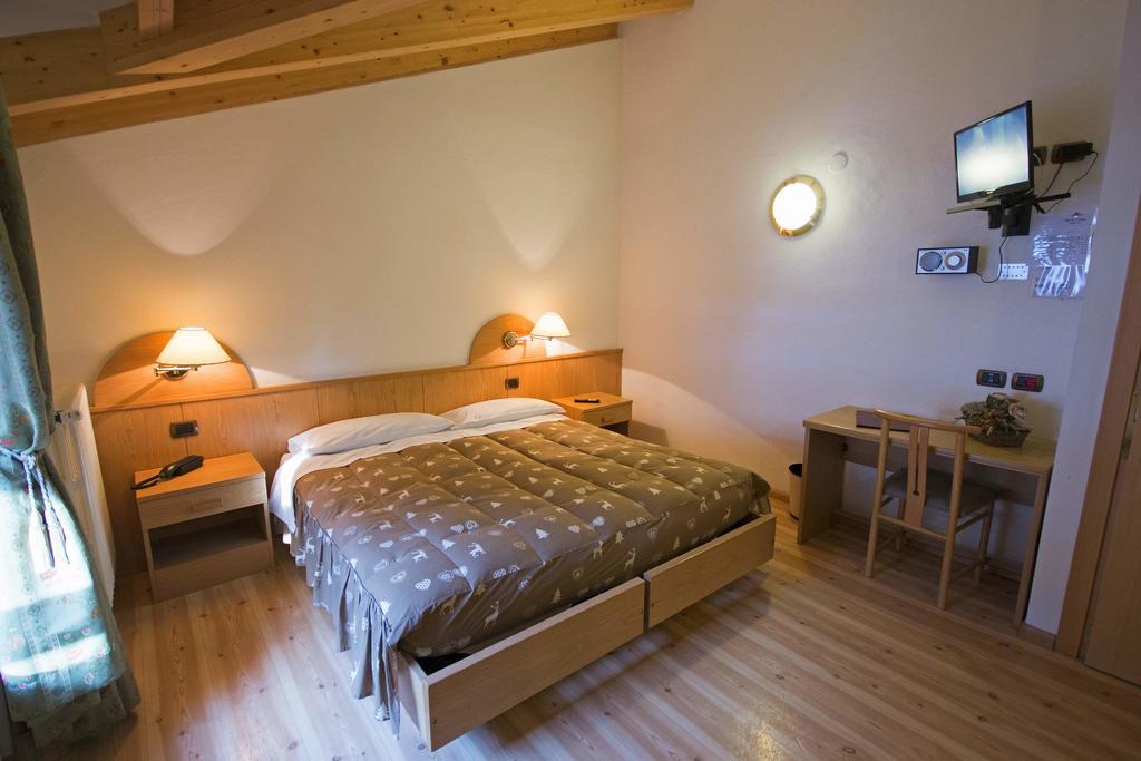 Hotel Miravalle Soraga Extérieur photo